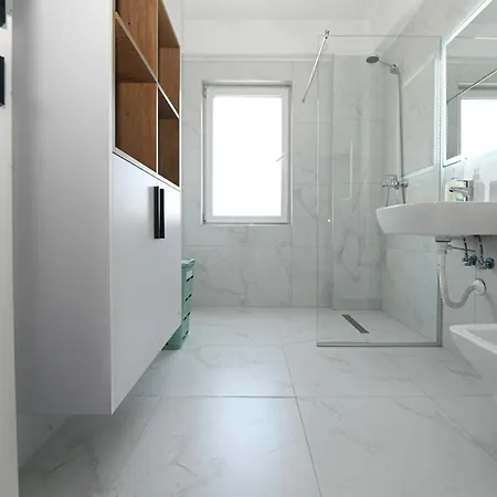 Amra Delux Durres Appartement