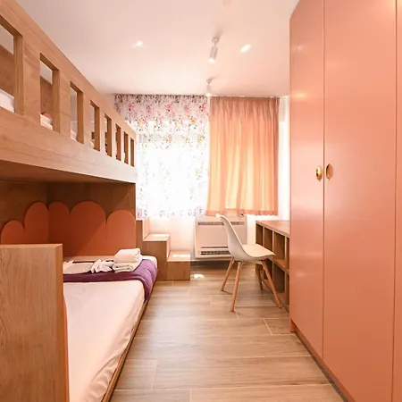 Amra Delux Durres